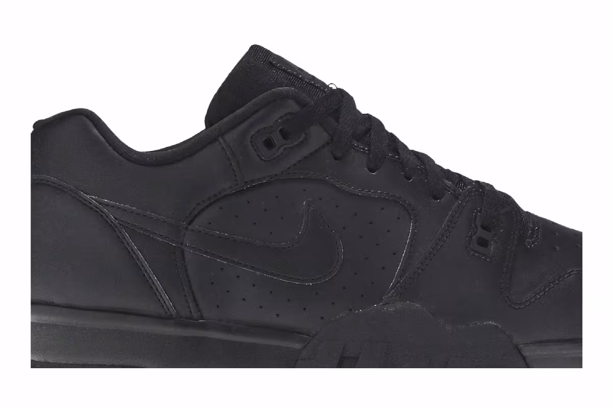 Nike Air Cross Trainer Low Triple Black, view 3