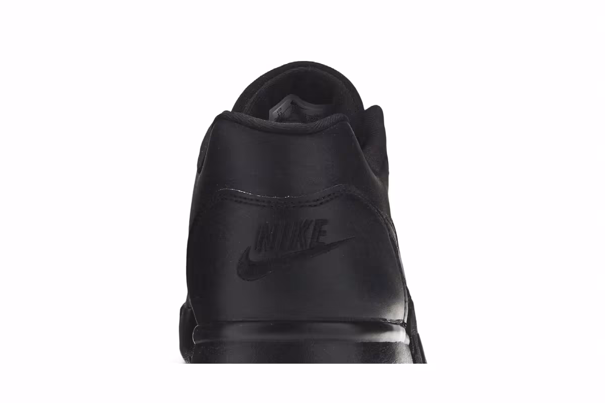 Nike Air Cross Trainer Low Triple Black, view 8