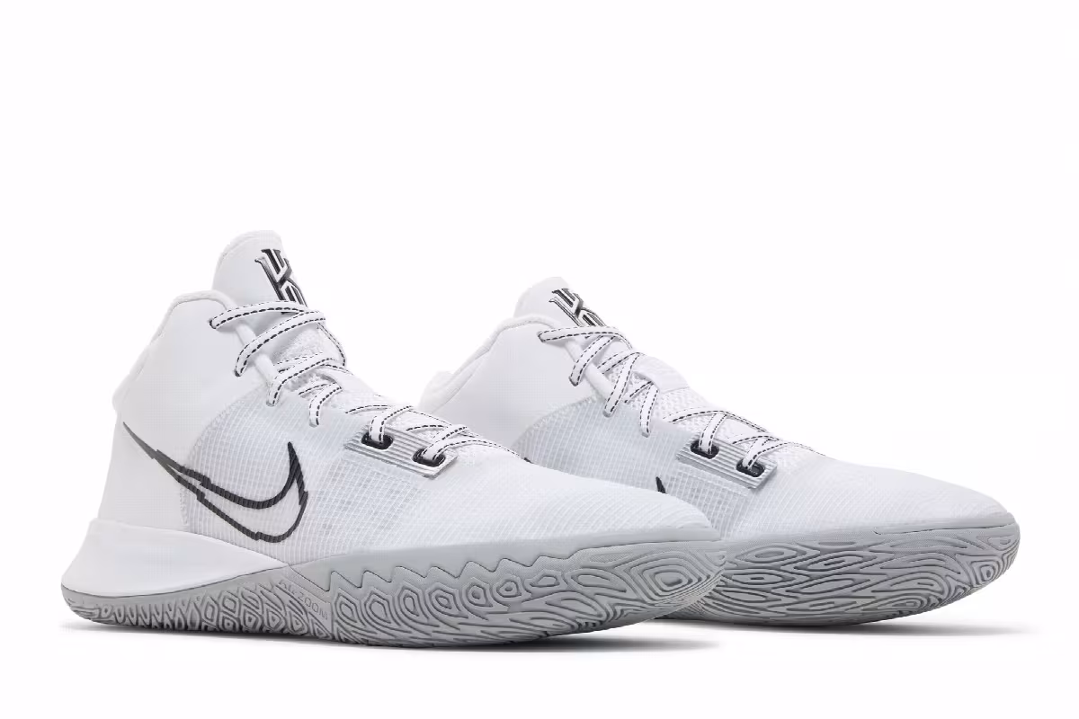 Nike Kyrie Flytrap 4 White Metallic Silver, view 9