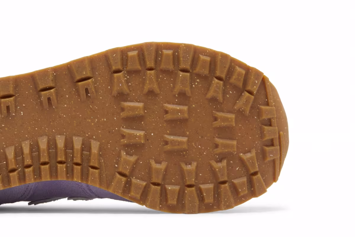 New Balance Women's 574v2 Raw Amethyst, view 6