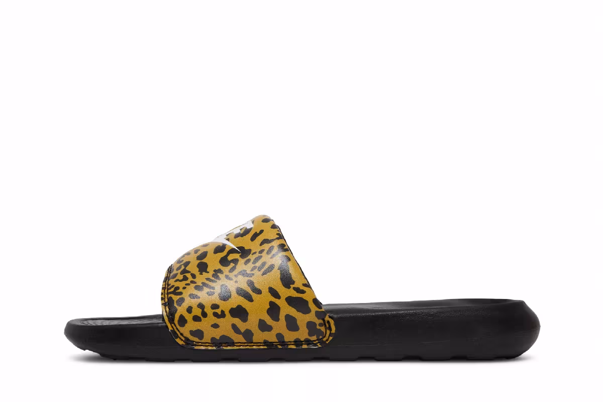 Nike Women's Victori One Printed Slide Cheetah Print, view 4