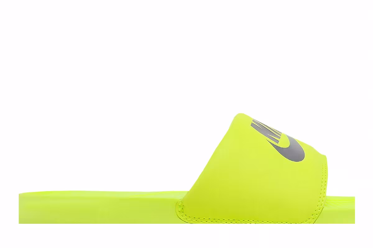 Nike Victori One Slide Volt Chrome, view 3