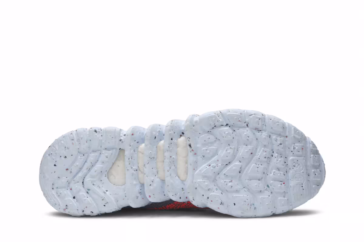 Nike Space Hippie 01 This Is Trash, view 5