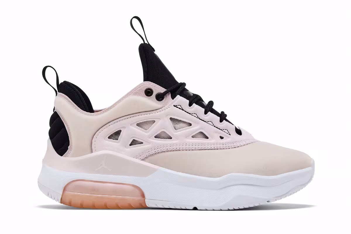 Nike Women's Jordan Air Max 200 XX Barely Rose, view 2