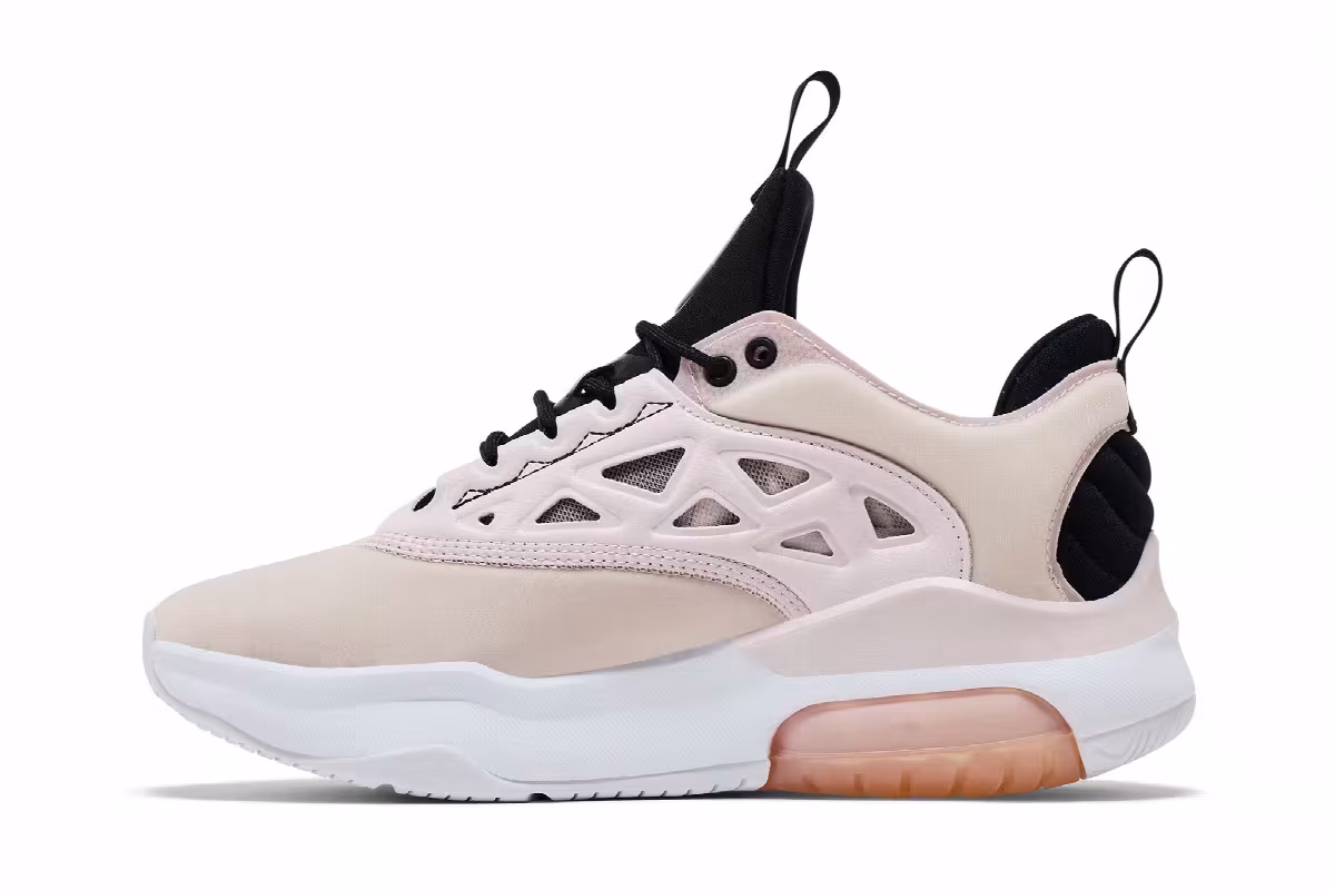 Nike Women's Jordan Air Max 200 XX Barely Rose, view 4