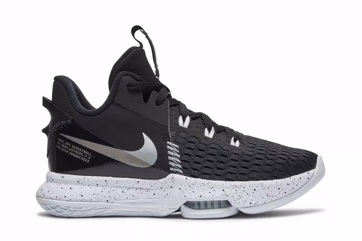 Nike LeBron Witness 5 Black Metallic Silver, view 2