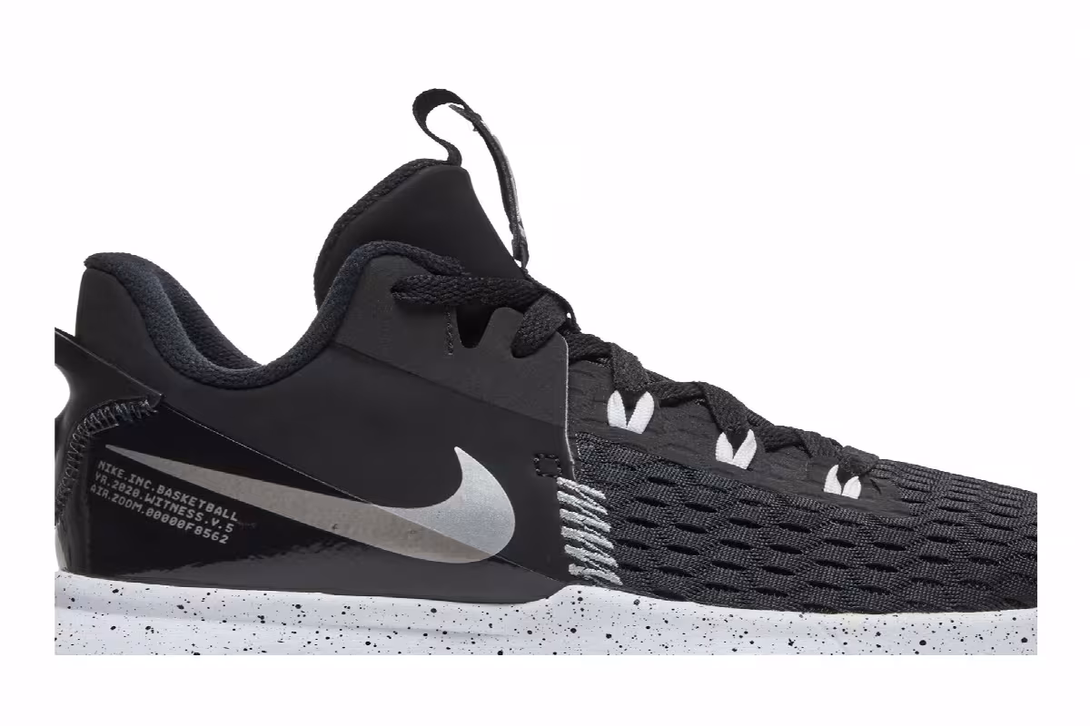 Nike LeBron Witness 5 Black Metallic Silver, view 3