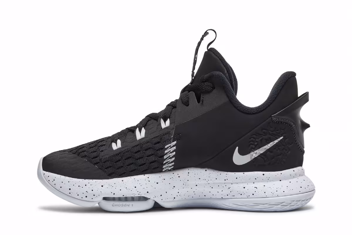 Nike LeBron Witness 5 Black Metallic Silver, view 4