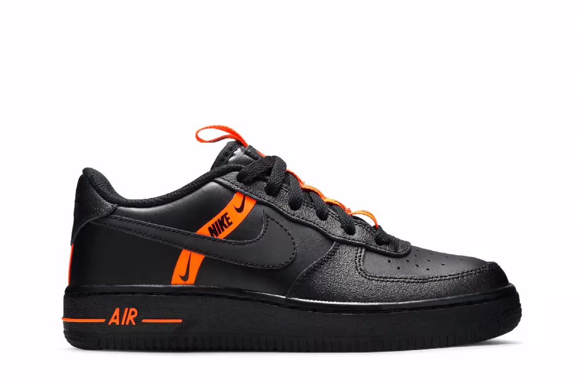 Nike Air Force 1 LV8 KSA GS Worldwide Pack - Black Total Orange, view 2