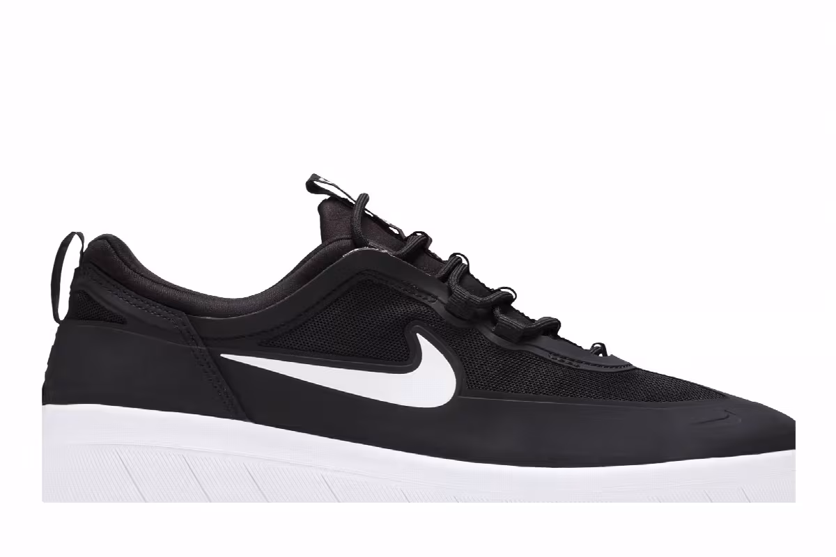 Nike Nyjah Free 2 SB Black White, view 3