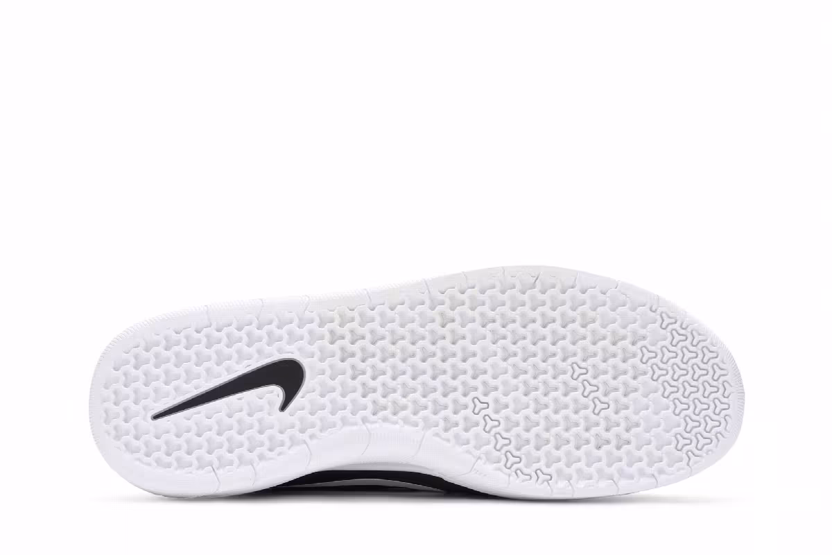 Nike Nyjah Free 2 SB Black White, view 5