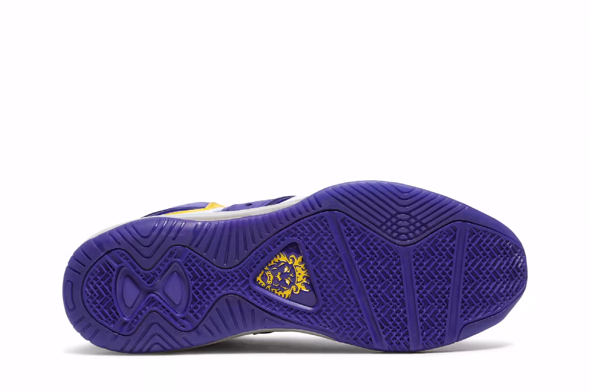 Nike LeBron 8 Lakers, view 5