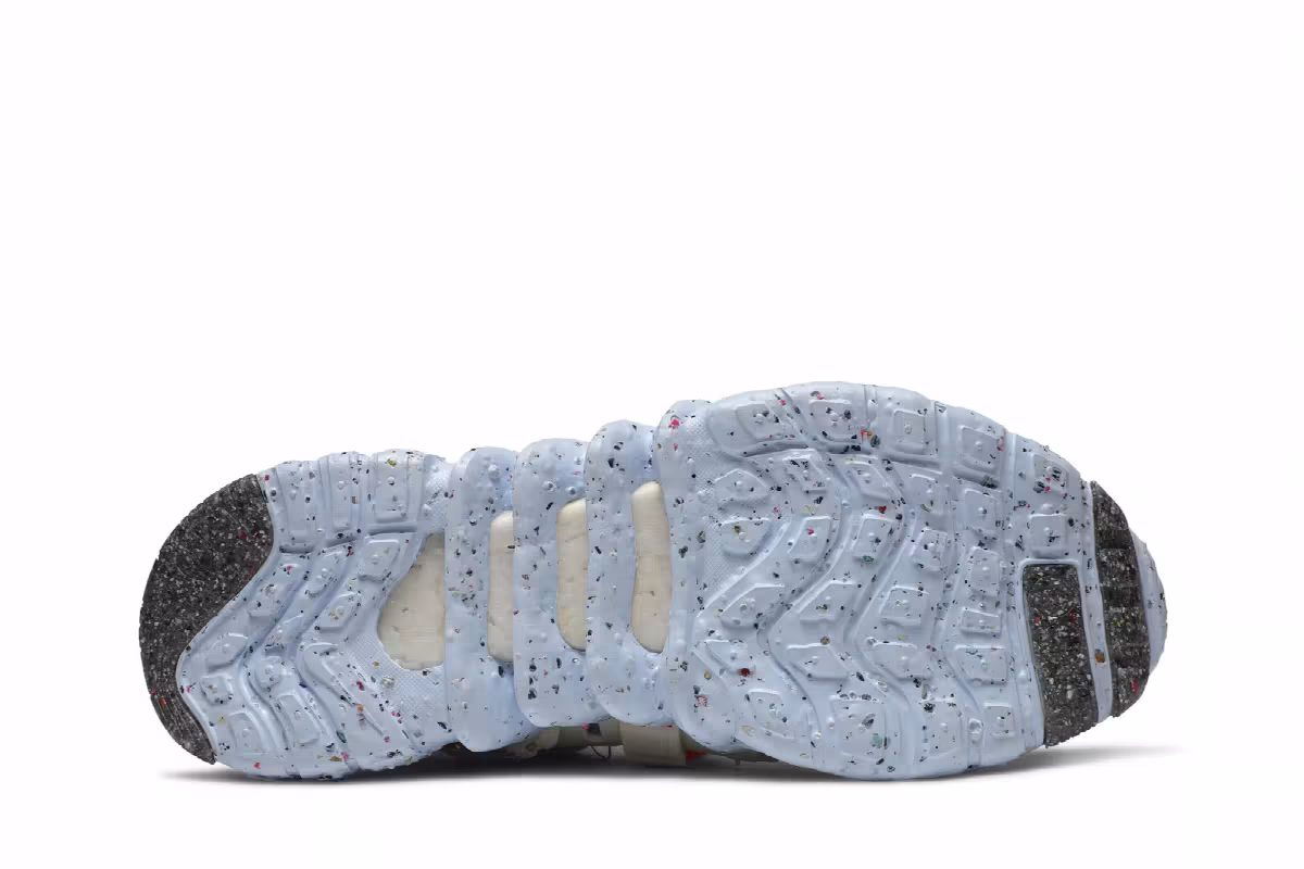 Nike Space Hippie 03 This Is Trash, view 5