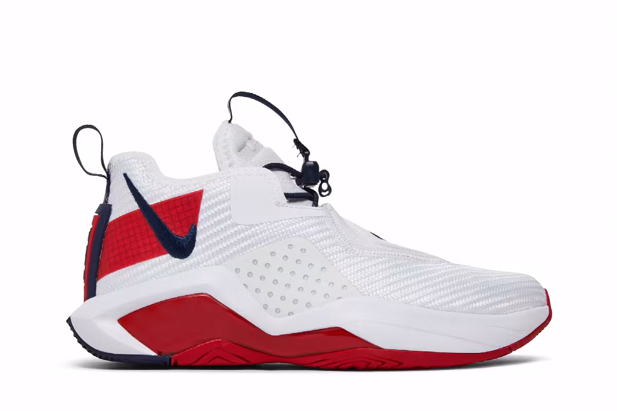 Nike LeBron Soldier 14 GS White University Red, view 2