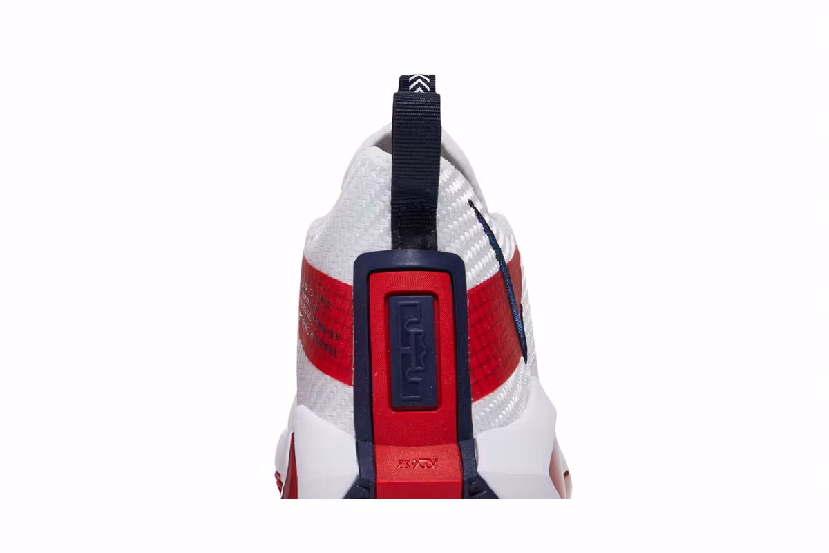 Nike LeBron Soldier 14 GS White University Red, view 8