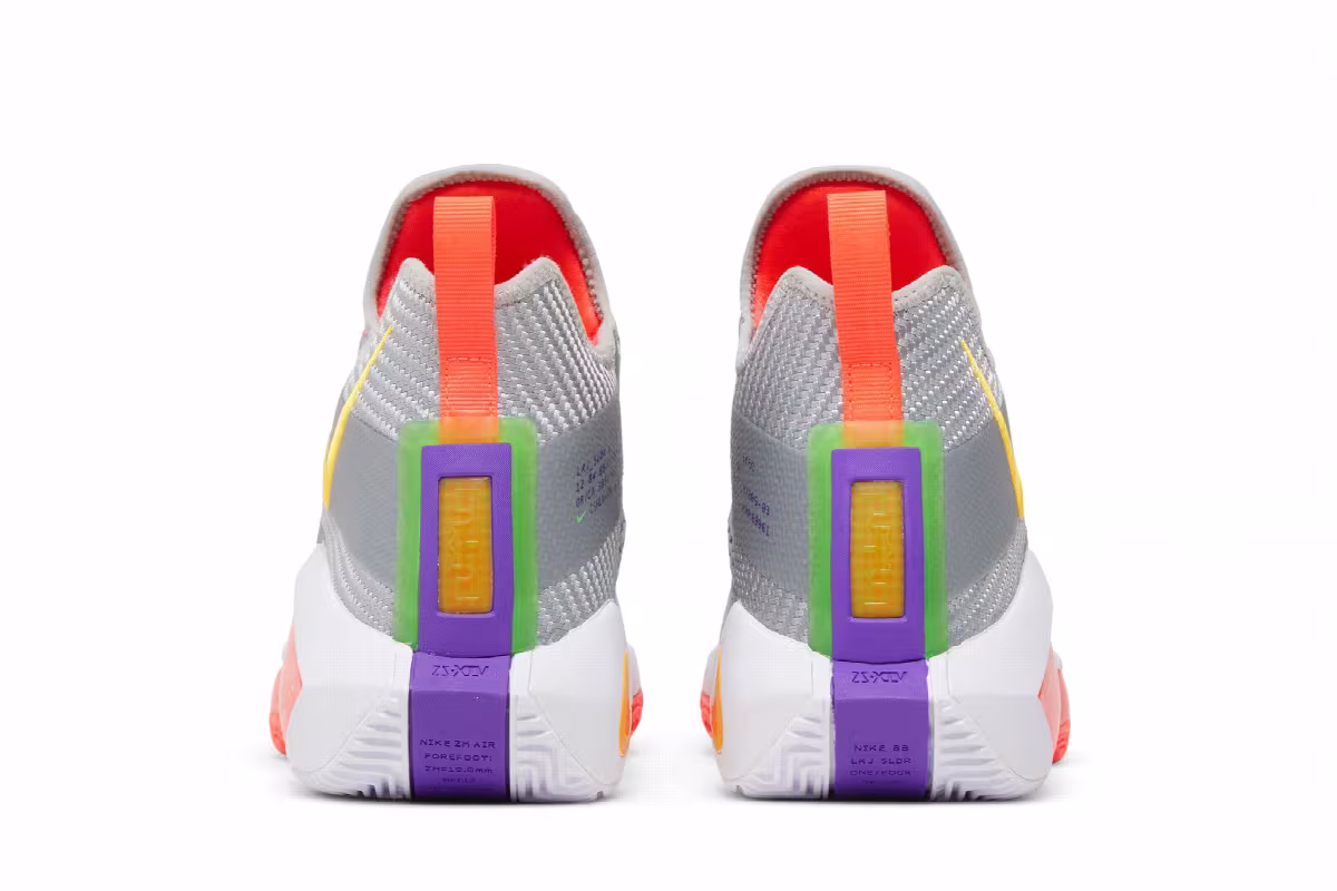 Nike LeBron Soldier 14 Hare, view 7