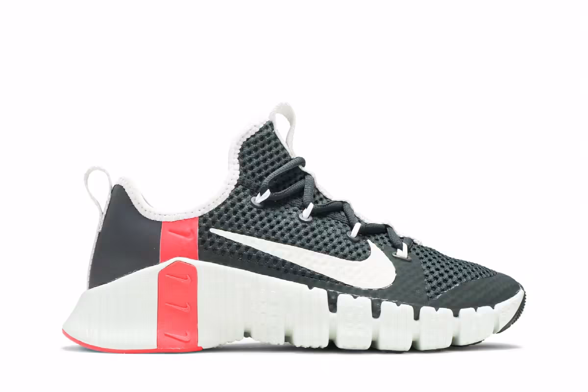 Nike Free Metcon 3 Dark Grey Crimson, view 2