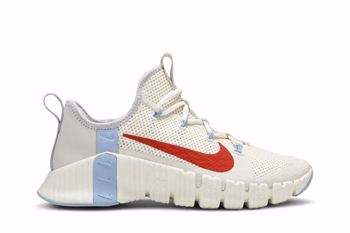 Nike Women's Free Metcon 3 Pale Ivory, view 2