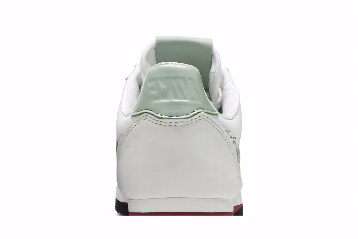 Nike Women's Classic Cortez SE Valentine, view 8