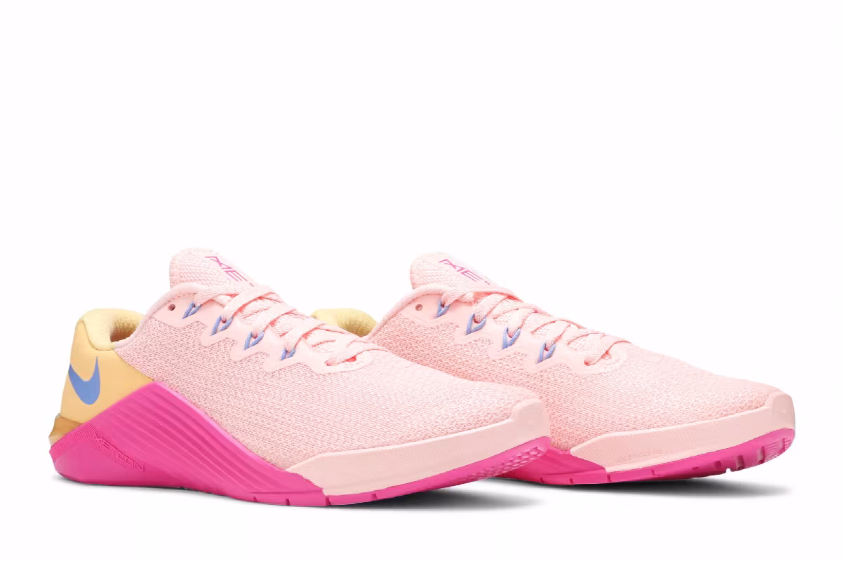 Nike Women's Metcon 5 Washed Coral Pink, view 9