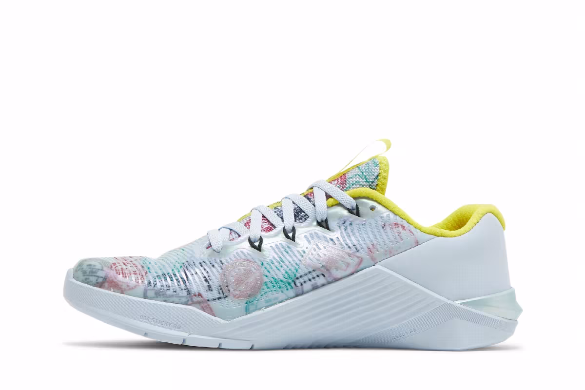 Nike Women's Metcon 5 AMP Hydrogen Blue, view 4