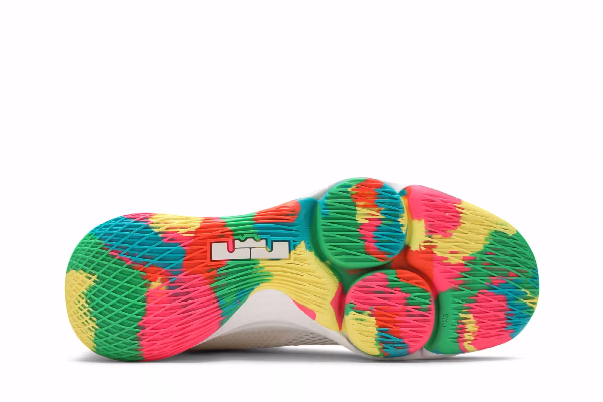 Nike LeBron Witness 4 EP White Multi Camo, view 5