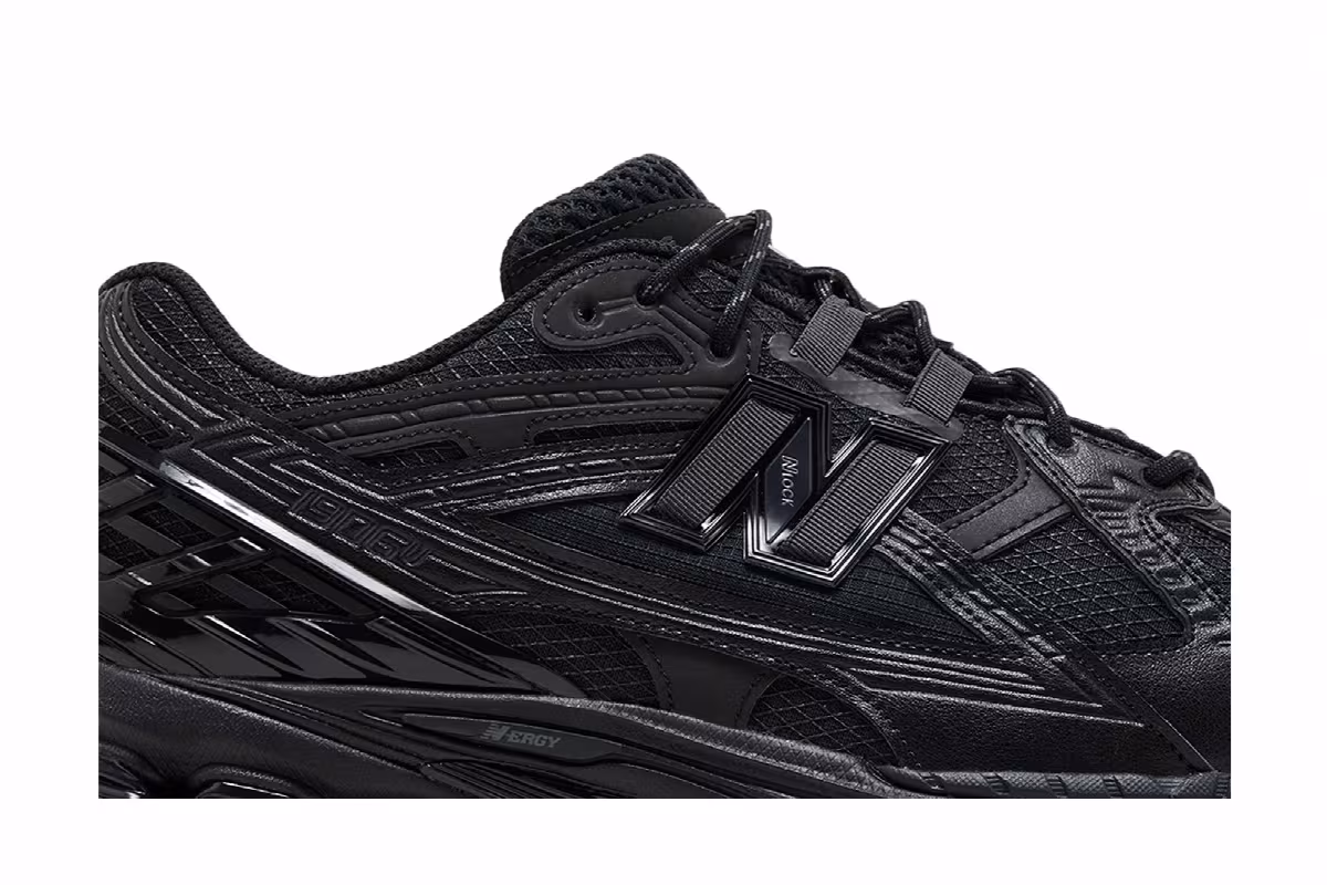 New Balance 1906U Triple Black, view 3