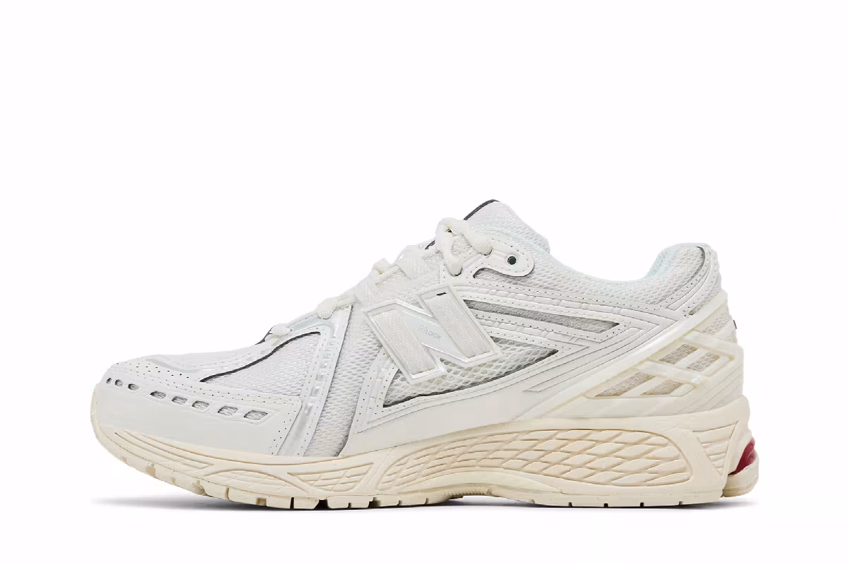 New Balance 1906 Sea Salt Red, view 4