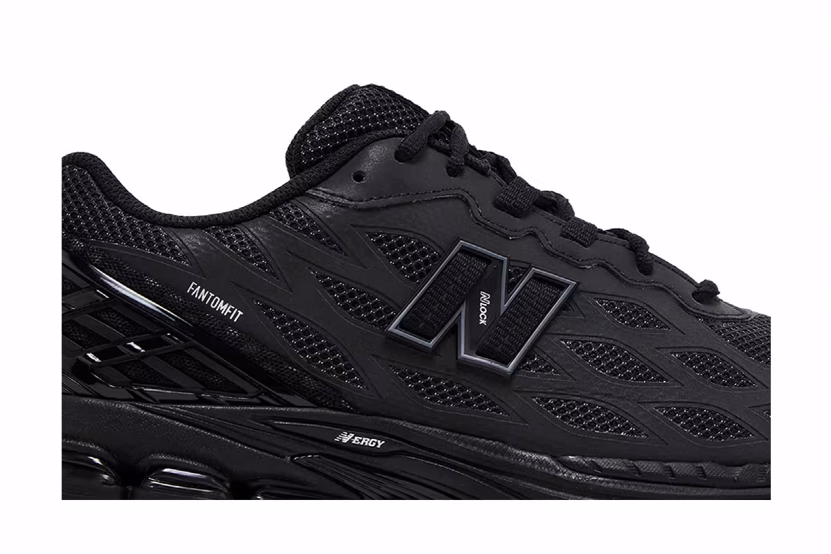 New Balance 1906W Triple Black, view 3
