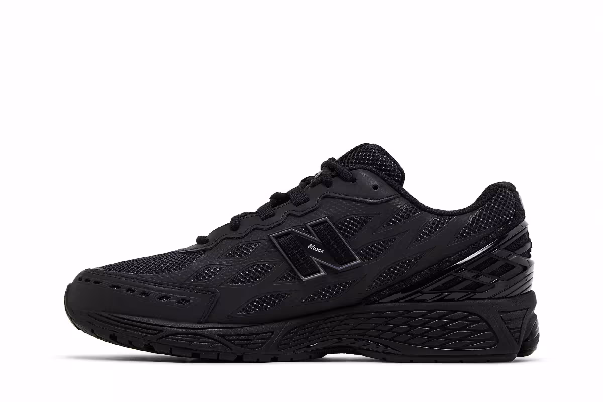 New Balance 1906W Triple Black, view 4
