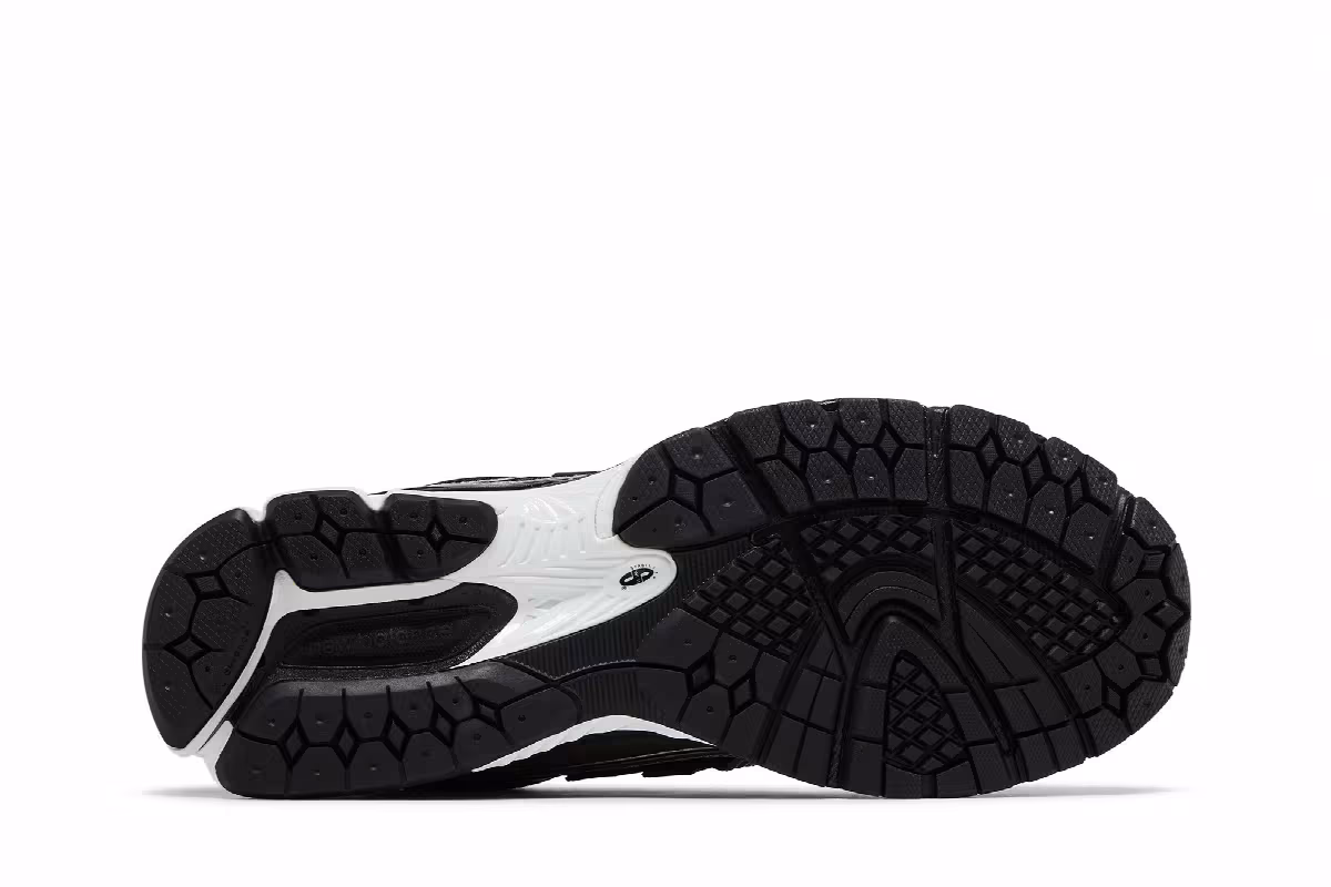 New Balance 1906R Black Grey White, view 5