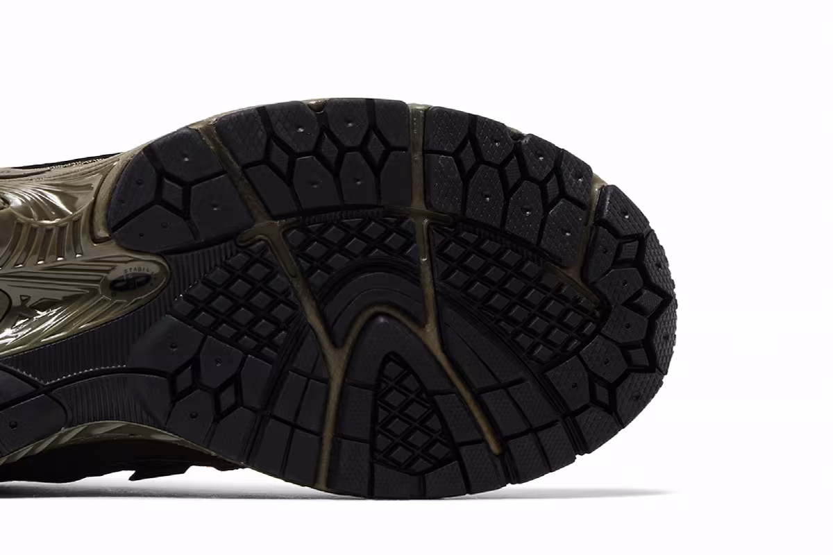 New Balance 1906R Olive Black, view 6