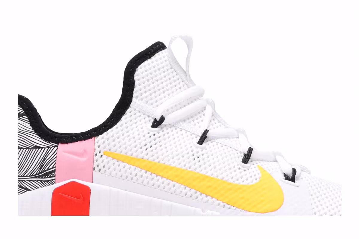 Nike Women's Free Metcon 3 White Team Orange, view 3
