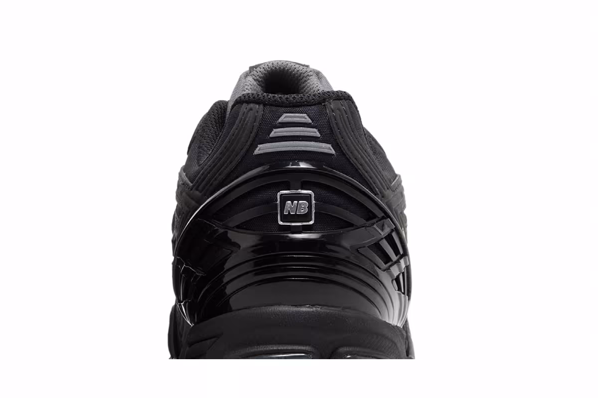 New Balance 1906R Black Gradient, view 8