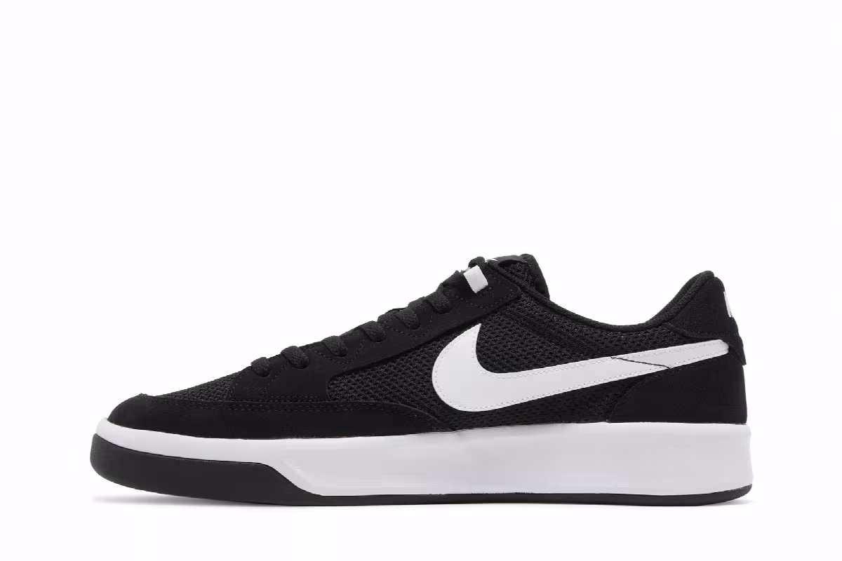 Nike Adversary SB Black White, view 4