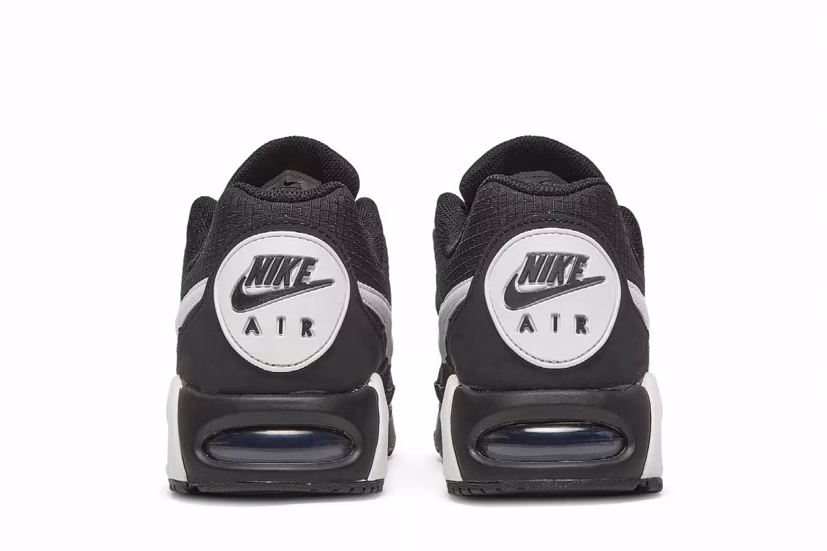 Nike Air Max IVO Black White, view 7