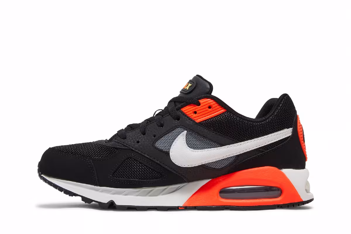 Nike Air Max IVO Black Crimson, view 4