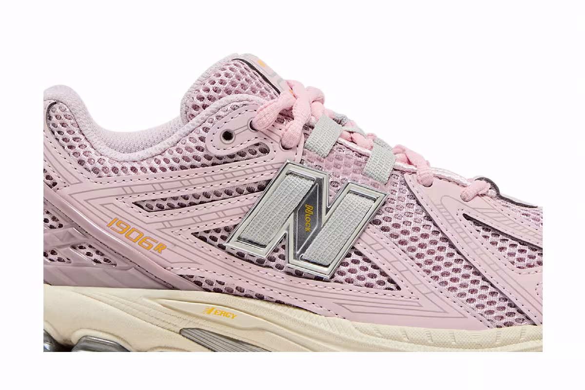 New Balance 1906R Big Kid Rose Sugar Ice Wine, view 3