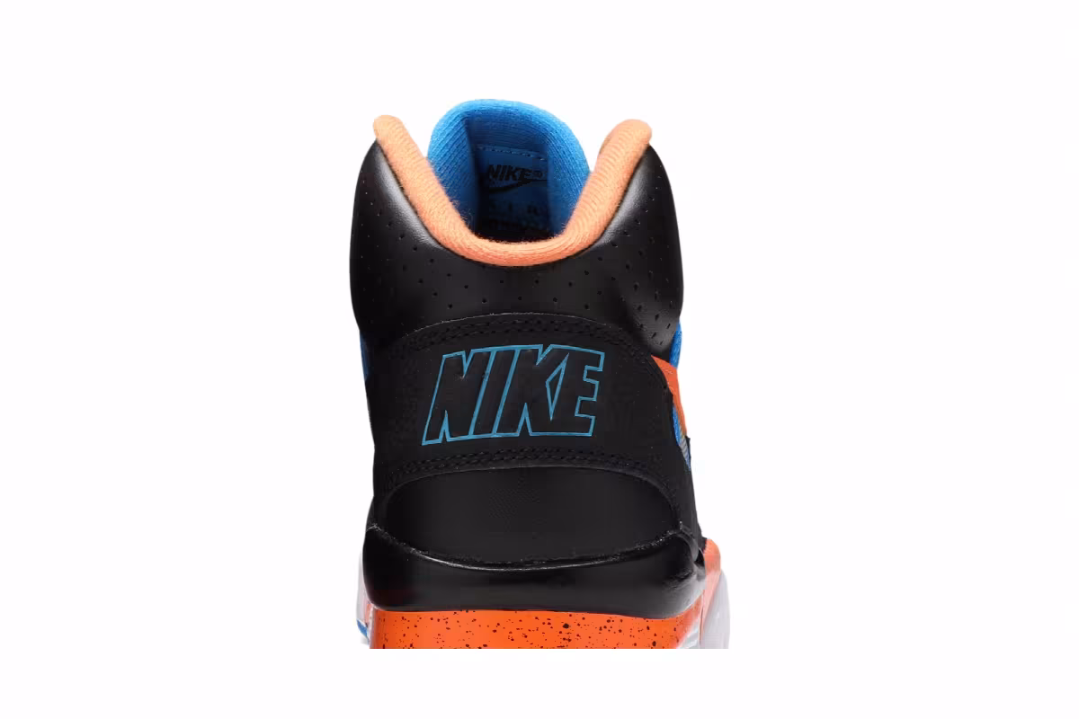 Nike Air Trainer SC High Knicks, view 8