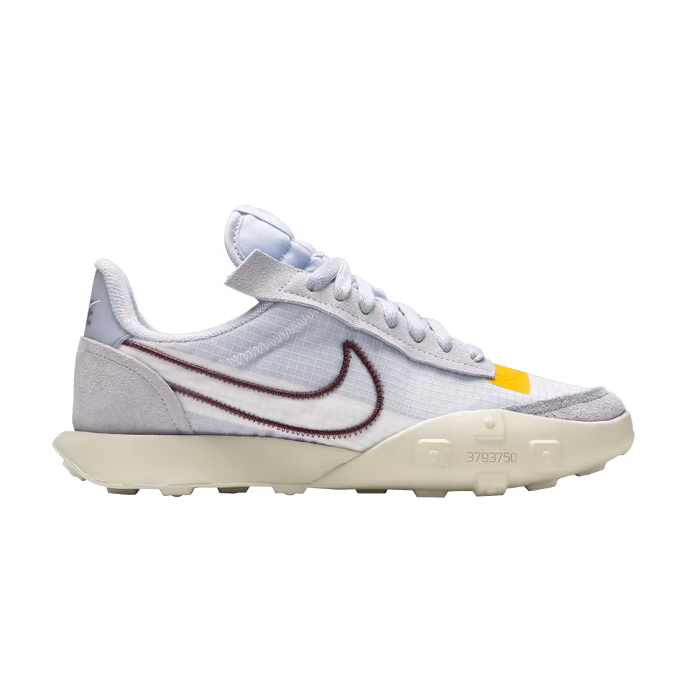 Nike Women's Waffle Racer 2X Ghost Light Bone
