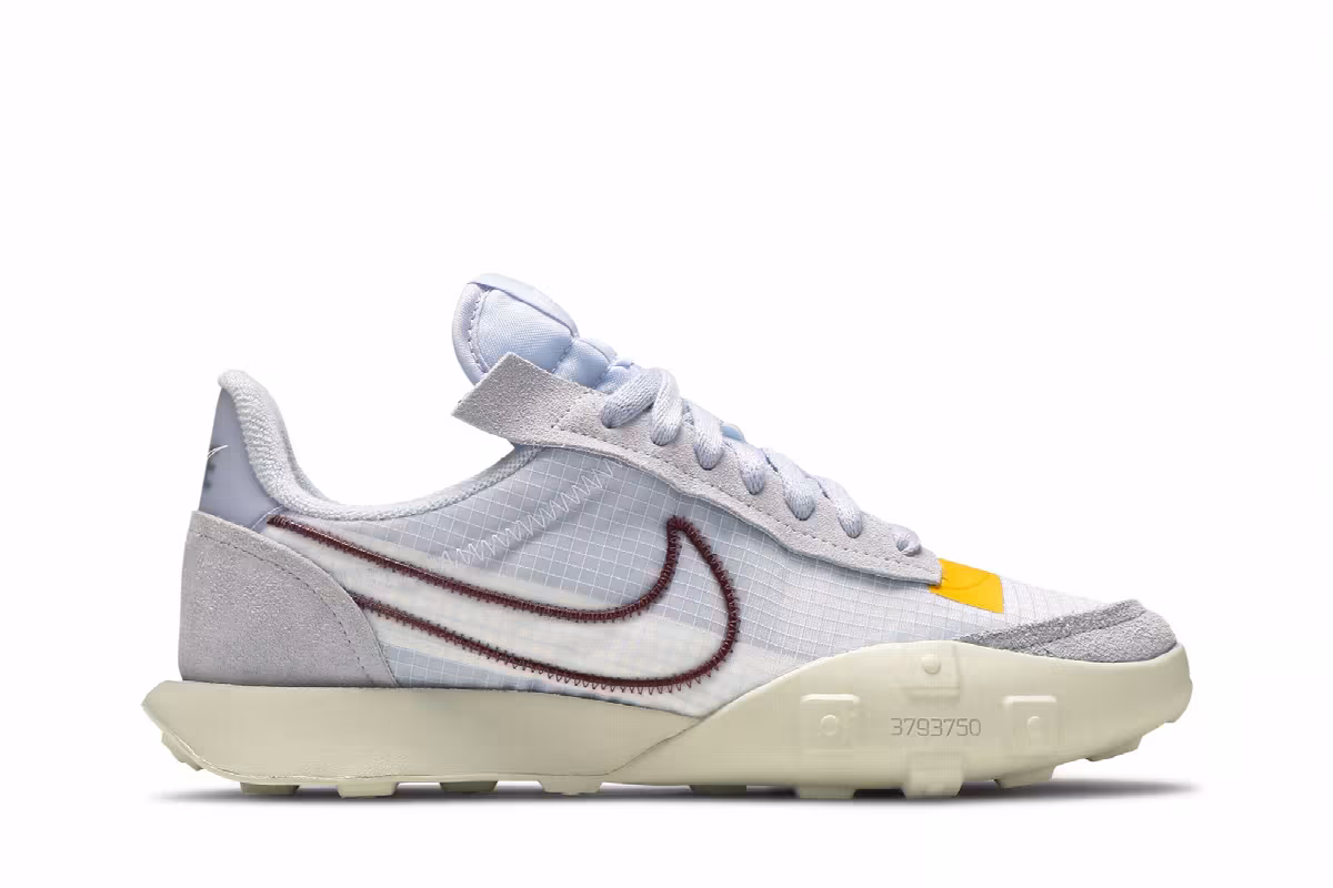 Nike Women's Waffle Racer 2X Ghost Light Bone, view 2