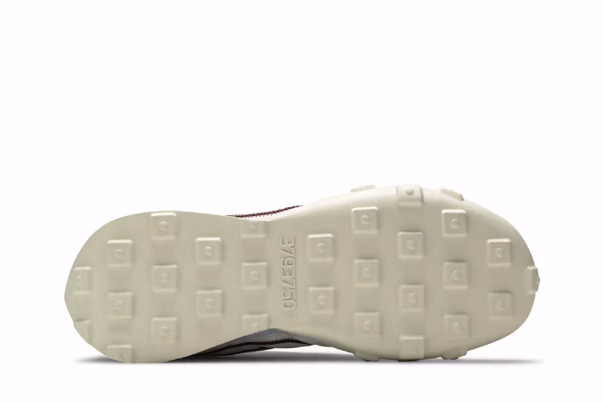 Nike Women's Waffle Racer 2X Ghost Light Bone, view 5