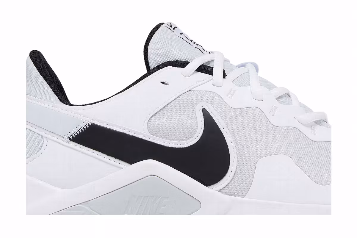 Nike Legend Essential 2 Pure Platinum, view 3