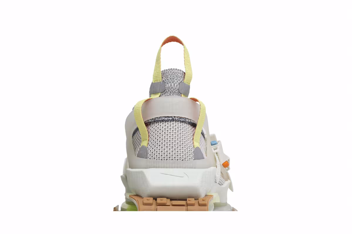 Nike ISPA Road Warrior Volt, view 8