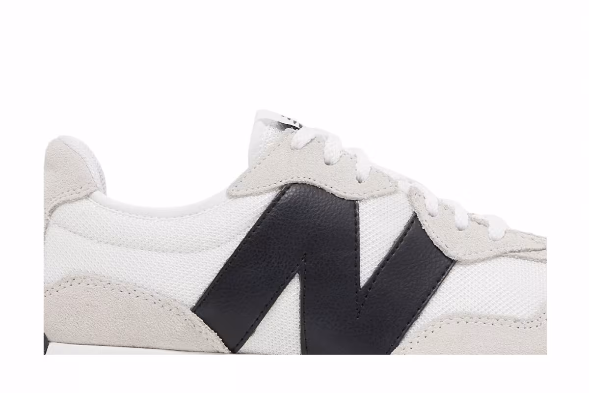 New Balance 327 White Black, view 3