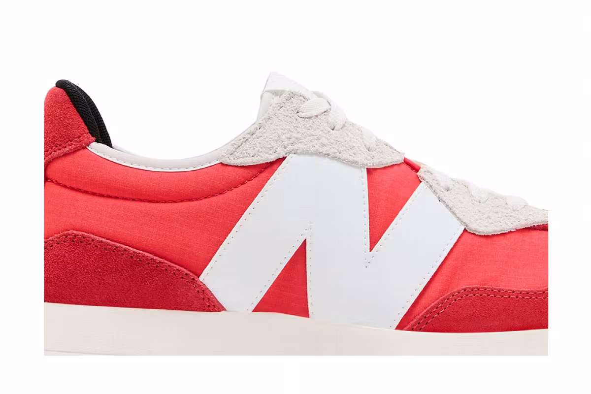 New Balance 327 Red White, view 3