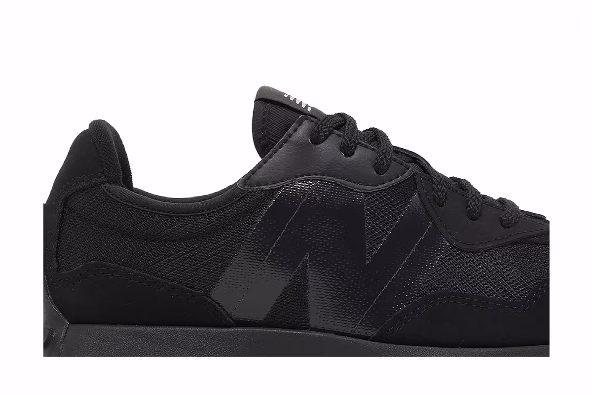 New Balance 327 Black Magnet, view 3
