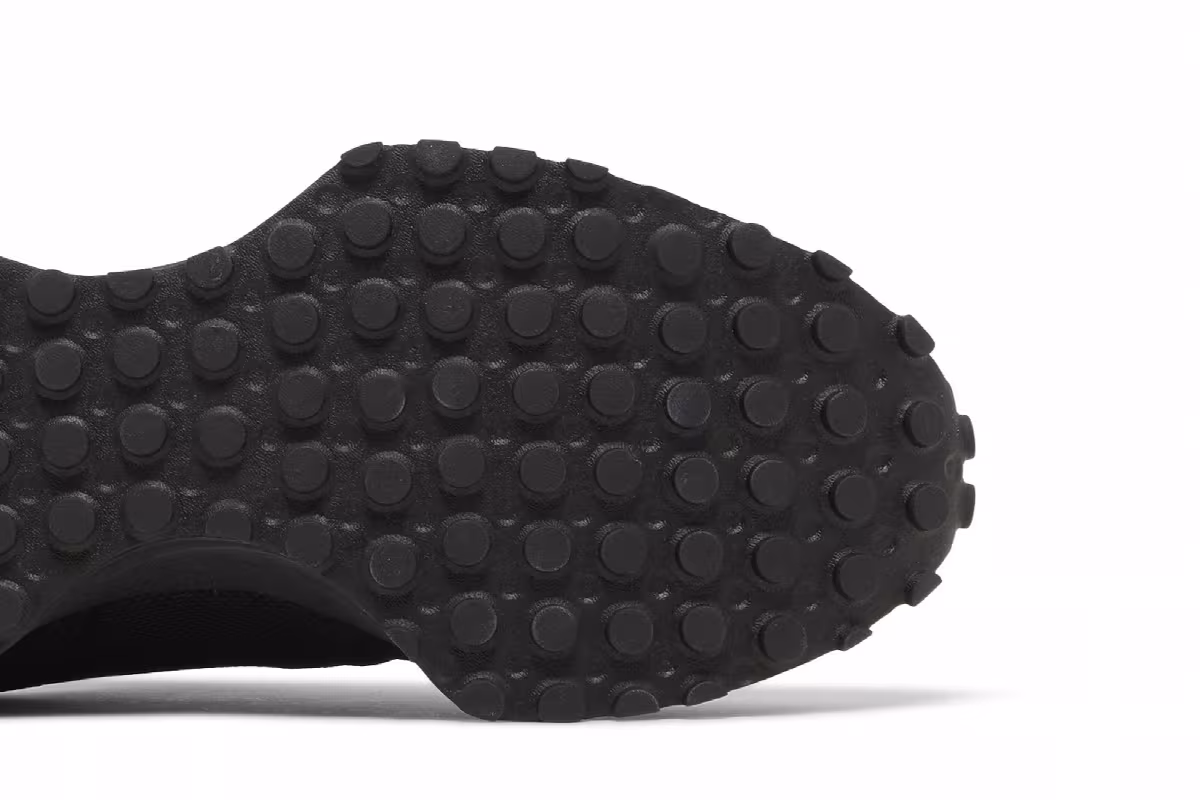 New Balance 327 Black Magnet, view 6