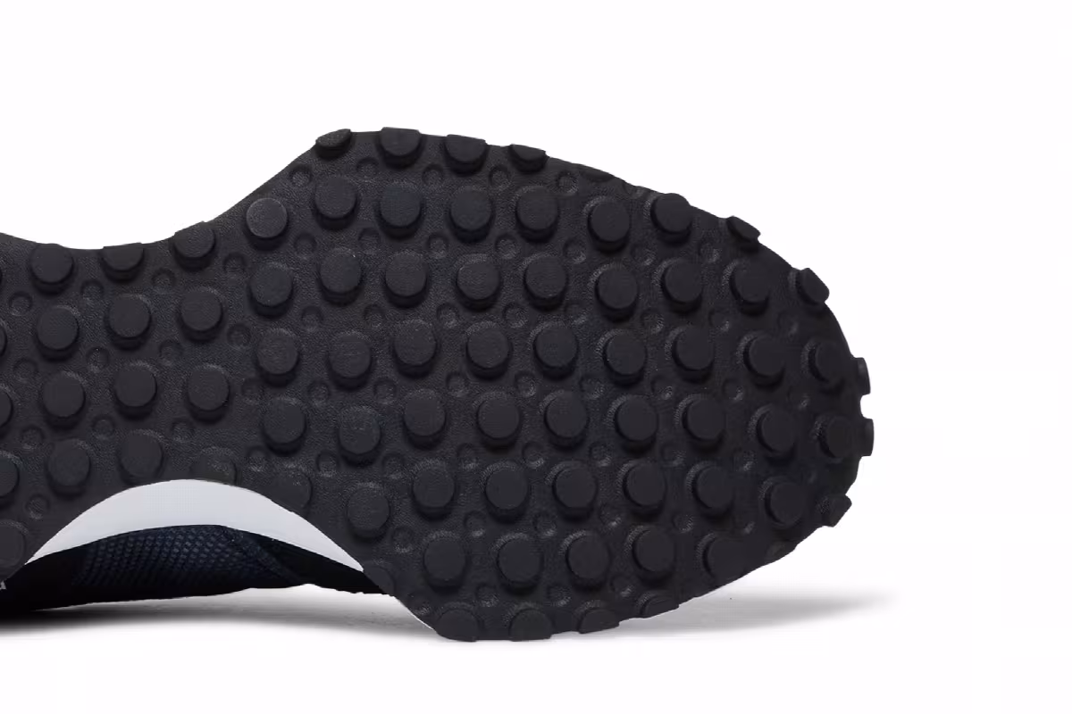 New Balance 327 Black White, view 6