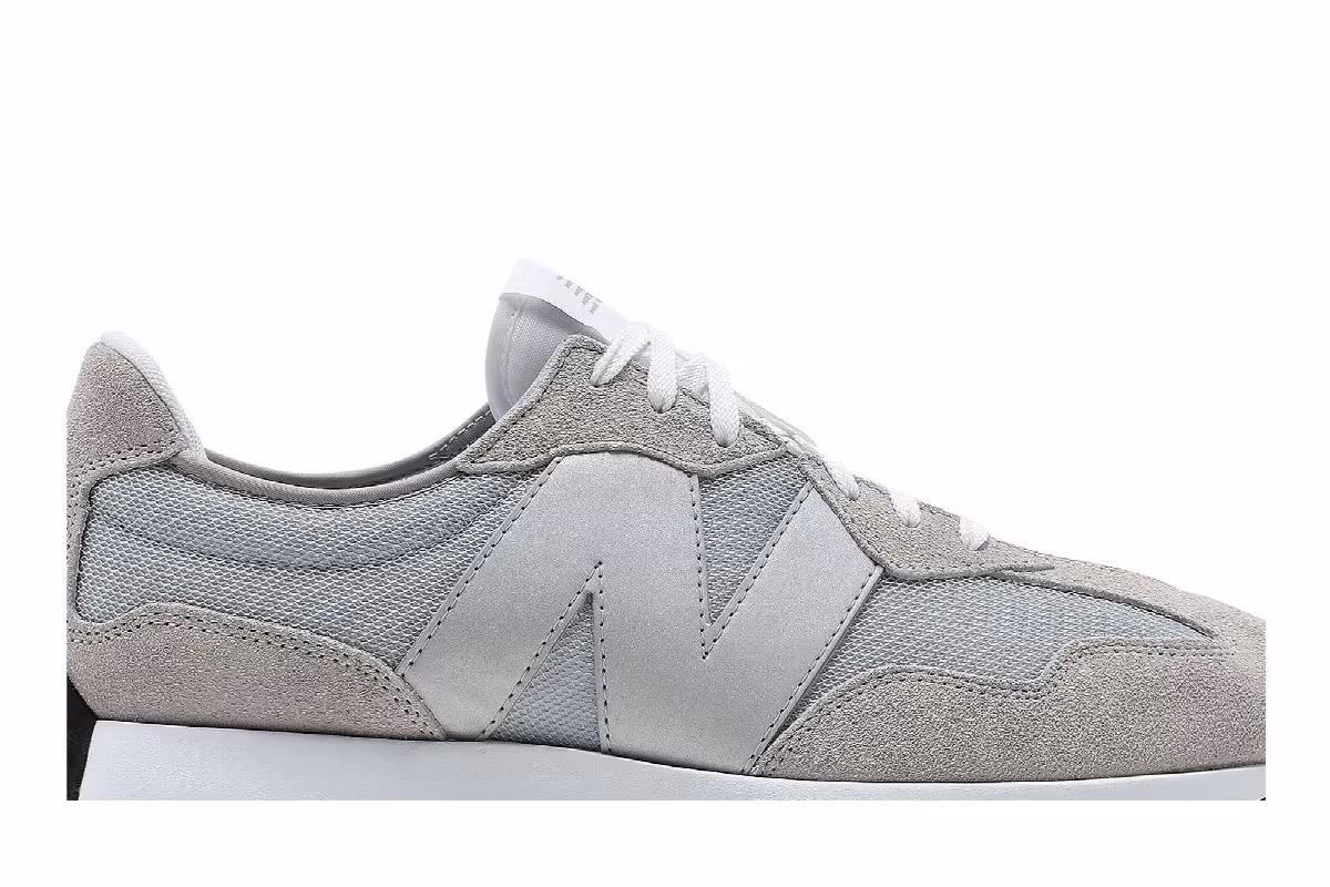 New Balance 327 Rain Cloud Metallic Silver, view 3